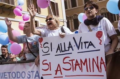 Papa Francesco pro stamina: parla con i genitori dei bambini malati