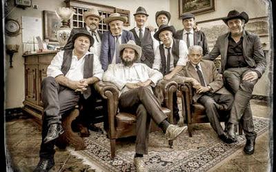 Vinicio Capossela e la Banda della posta.