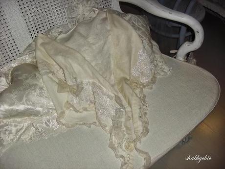 shabbychic,vintage shawl
