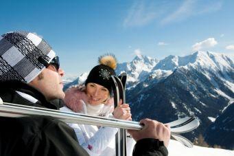 NEWS. DOLOMITI.IT: ski opening in Val d’Ultimo. La stagione sciistica 2013-2014 inizia il 14 dicembre all’AROSEA Life Balance Hotel.