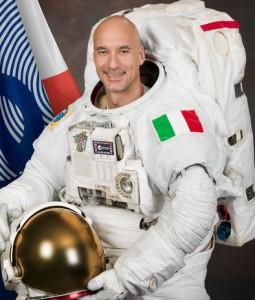 L’astronauta Luca Parmitano saluta La Notte Europea dei Ricercatori 2013 con Ciao Bologna