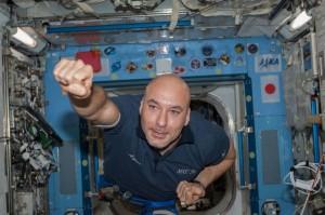 L’astronauta Luca Parmitano saluta La Notte Europea dei Ricercatori 2013 con Ciao Bologna