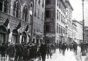 Pisa - Hotel Vittoria - Foto tratta da “ Storie, personaggi e immagini di casa nostra” a cura di Mario Mannucci – Tagete Edizioni, 2012 