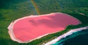 Lake Hillier: si trova in Australia ed è un lago tutto rosa