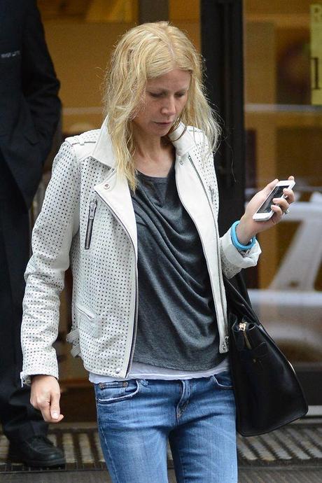 Gwyneth Paltrow trasandata per la strada!