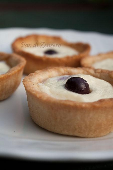 crostatine uva e ricotta