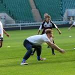 Londra, il Principe Harry gioca a rugby con..delle ragazze03