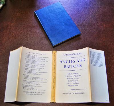 English and Welsh di Tolkien in Angles and Britons, edizione inglese 1963