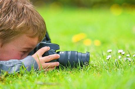 bambino-fotografo-erba