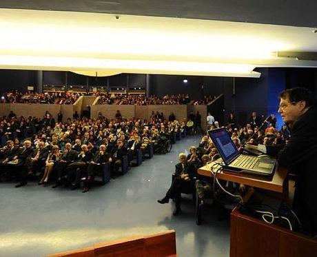  Salerno : medicina e arte alla scuola medica