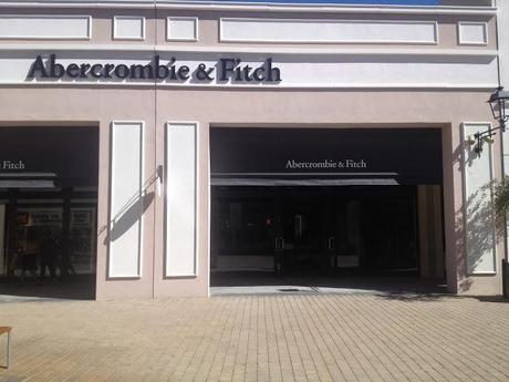 Abercrombie Hollister Sicilia Outlet Village