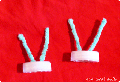 Creare nacchere con tappi di bottiglia