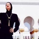 Rihanna espulsa dalla moschea di Abu Dhabi06