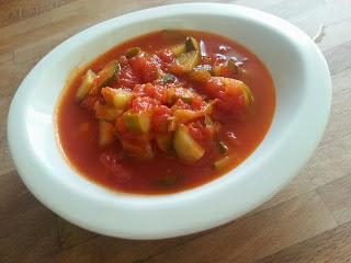 Sugo di pomodoro e zucchine