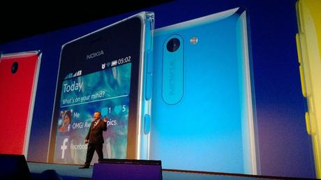 Diretta da Abu Dhabi: Novita’ Nokia: presentati due phablet e un tablet