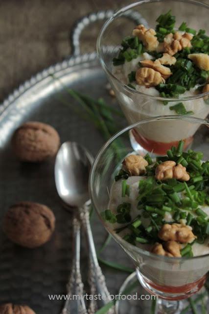 Bicchieri al formaggio, noci e cipollina - un insolito bicchiere