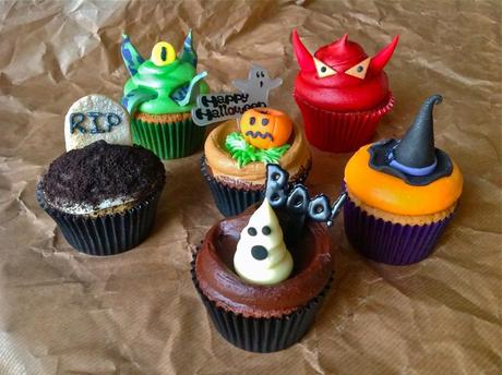 Cuckoos-Bakery-Halloween-Cupcakes-2012