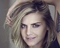Eliza Coupe nel pilot USA Network “Benched”