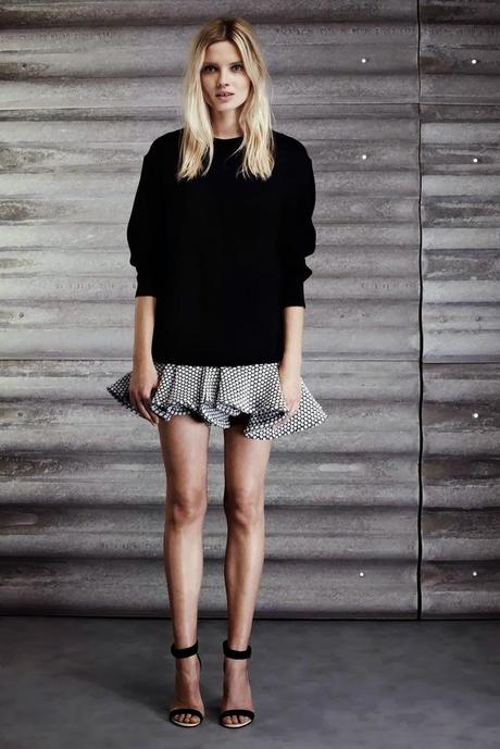 New obsession: RUFFLES SKIRT