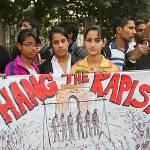 India, ragazza 13enne violentata e bruciata viva