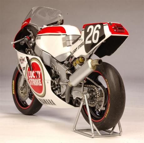 Yamaha YZF 750 8 Hours Suzuka 1987 Team Lucky Strike by Utage Factory House (Fujimi)