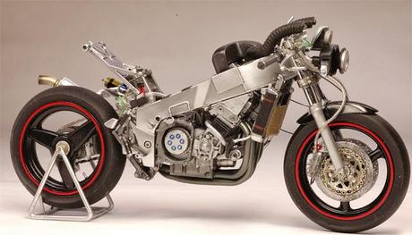 Yamaha YZF 750 8 Hours Suzuka 1987 Team Lucky Strike by Utage Factory House (Fujimi)