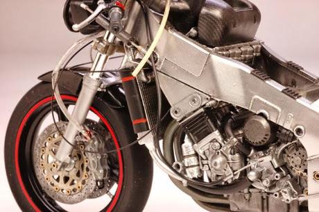 Yamaha YZF 750 8 Hours Suzuka 1987 Team Lucky Strike by Utage Factory House (Fujimi)