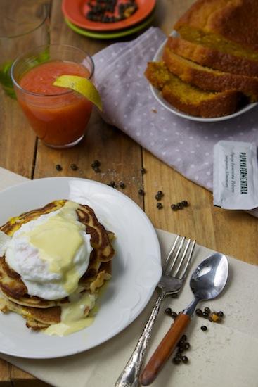 Uova alla Benedict, pancakes e pumpkin bread - Semplicemente Cucinando