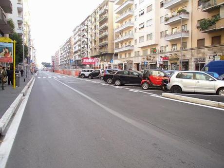 Aiutateci. Tutti a scrivere una mail a Giuseppe Gerace presidente del II Municipio. Le strade di Roma non sono autorimesse a cielo aperto. Men che meno Viale Libia