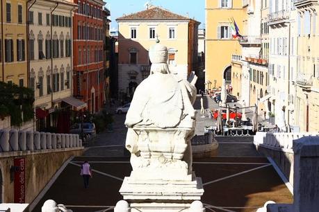 Piazza del Papa (by day)