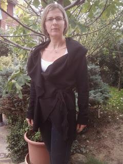 Mantella multisuo: per portare i piccoli, per la gravidanza e ...per tutti i giorni. Presto il tutorial