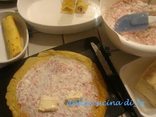 Cannelloni di crespelle al cotto, mortadella e ricotta