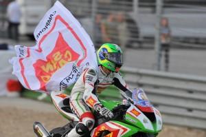 newsletter-puccetti-racing-kawasaki-campioni-deuropa-2013-244_r14_morbidelli_finish