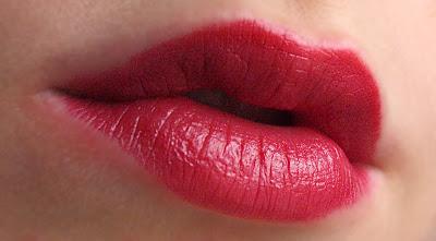 {Review} Lipstick #19 Vintage Mauve by Cien