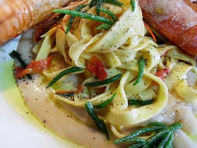 Tagliatelle al Kamut con Salicornia, Scampi, Gamberi Rossi e Cannellini