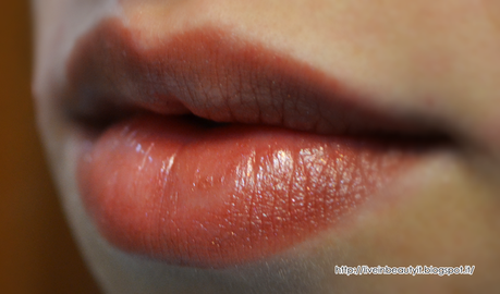 Estée Lauder, Pure Color Vivid Shine Lipstick (Copper Flash) - Review and swatches