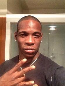 [FOTO] Balotelli-bimbominchia, ecco le foto su Twitter 