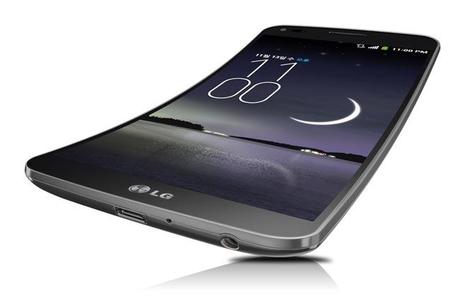 Lg presenta il loro smartphone con il display curvo