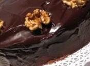 Torta noci glassa cioccolato