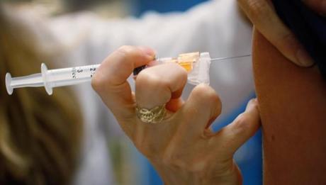 Vaccino antinfluenzale, Codacons dice no alle campagne martellanti