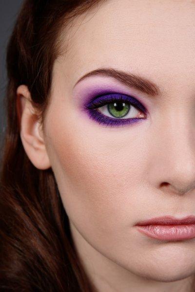 trucco viola evidente