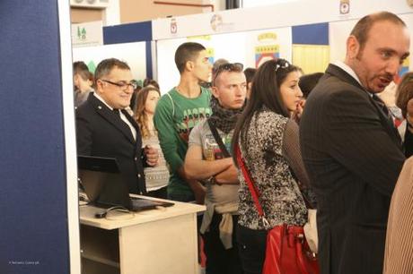 Bari/ Reportage Fotografico. Stand della Difesa al Salone dello Studente