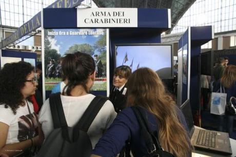 Bari/ Reportage Fotografico. Stand della Difesa al Salone dello Studente