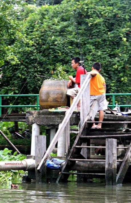 Bangkok da scoprire: in barca lungo i khlongs di Thonburi