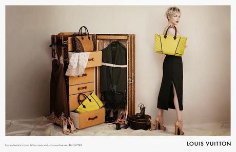 MUST HAVE - W & CAPUCINE BY LOUIS VUITTON