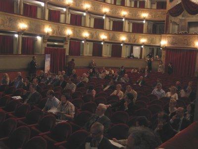 Confronto per maggiore presenza del teatro italiano sui canali Rai