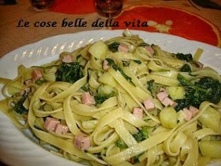 Tagliatelle con bieta prosciutto e patate