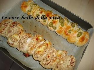 Rose di pane alle olive e al prosciutto