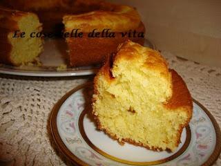 Ciambella alla panna e caramelle mou