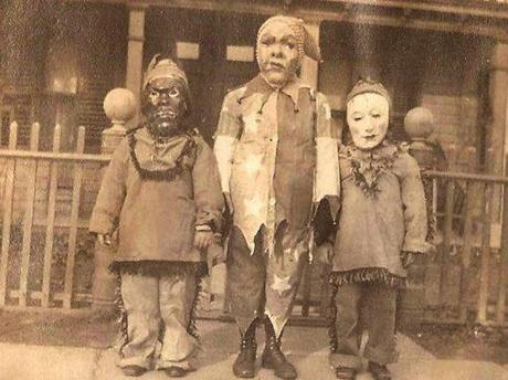 Creepy-Kids-Halloween-Costumes